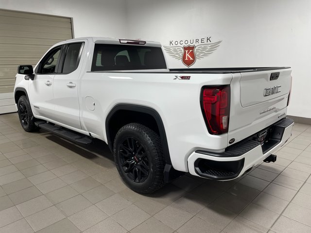 Used 2023 GMC Sierra 1500 Elevation w/ LPO, Elevation Black Package AWD/4WD image 4