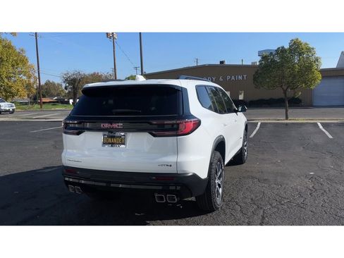 New 2026 GMC Acadia AT4 w/ Luxury Package image 2