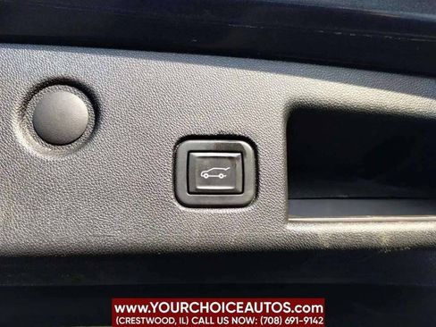 Used 2020 Chevrolet Equinox Premier AWD/4WD image 14