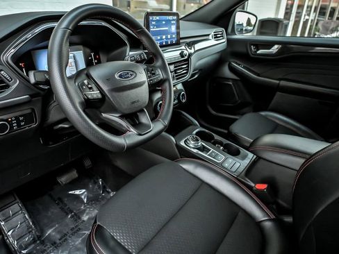 Used 2025 Ford Escape ST-Line AWD/4WD image 14