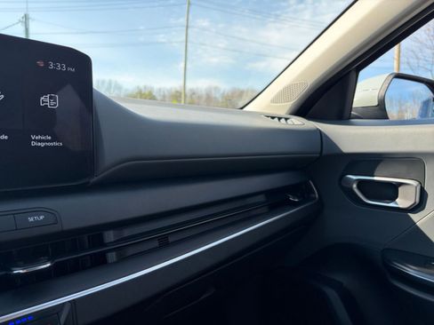 Used 2025 Kia K4 LXS image 34