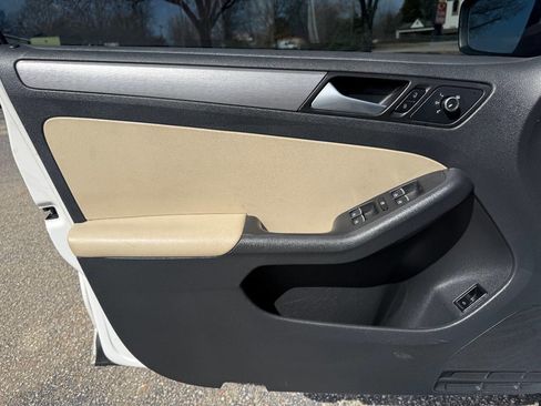Used 2014 Volkswagen Jetta SEL image 14