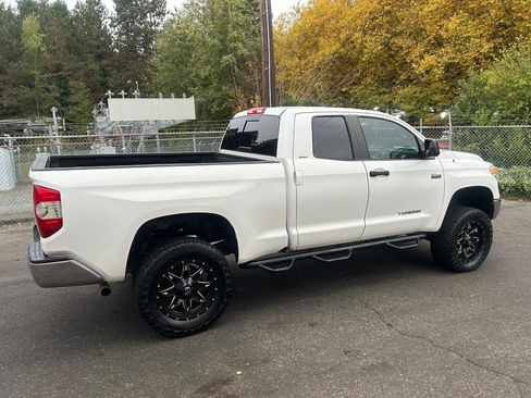 Used 2014 Toyota Tundra SR5 w/ SR5 Upgrade Package AWD/4WD image 4