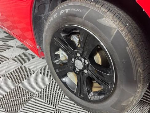 Used 2023 Dodge Charger SXT RWD image 15