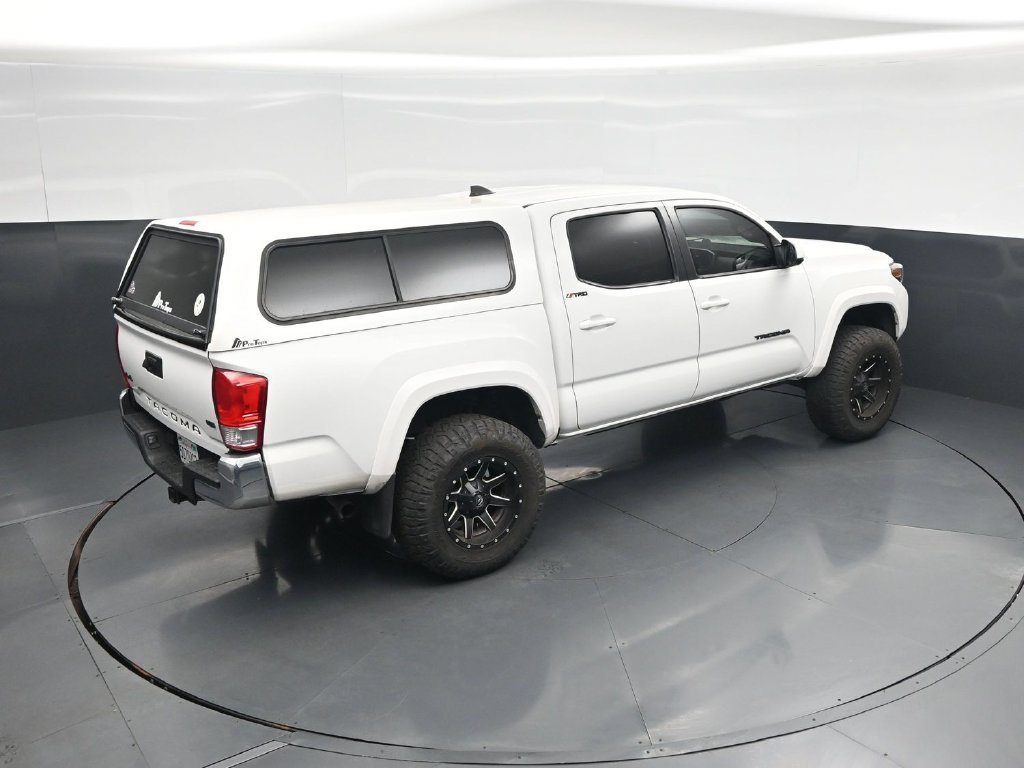 Used 2017 Toyota Tacoma SR5 w/ Tow Package AWD/4WD image 36