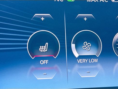 Certified 2024 BMW M440i Convertible w/ Premium Package image 21