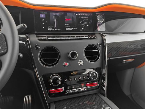 New 2026 Rolls-Royce Cullinan Black Badge image 22