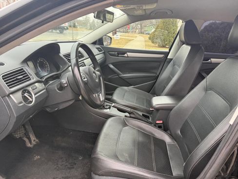 Used 2014 Volkswagen Passat 1.8T Wolfsburg Edition image 21
