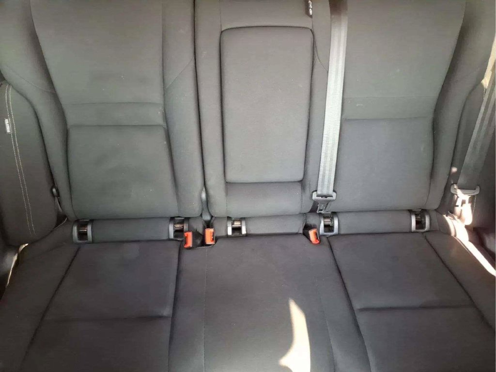 Used 2024 Nissan Rogue S FWD image 17