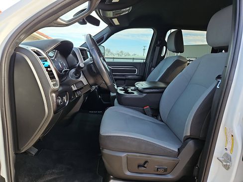 Used 2024 RAM 2500 Big Horn image 10