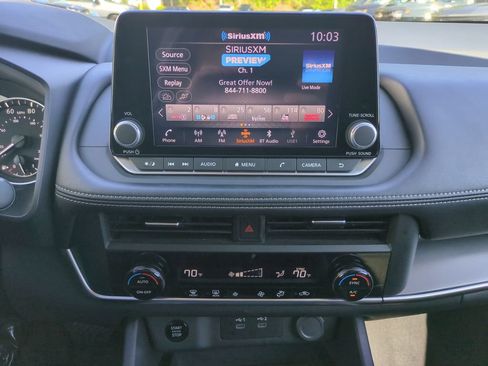 Used 2024 Nissan Rogue SV AWD/4WD image 22