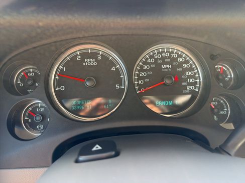 Used 2011 GMC Sierra 2500 SLT w/ SLT Convenience Package AWD/4WD image 18