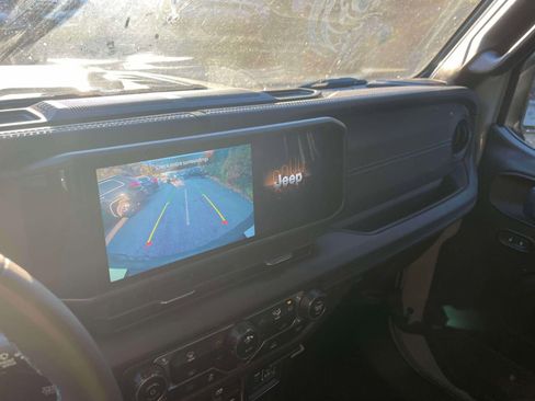 Used 2024 Jeep Wrangler Unlimited Rubicon 4xe image 27