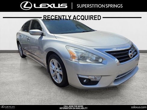 Used 2015 Nissan Altima 2.5 SV FWD image 1