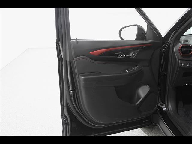 Used 2024 Chevrolet TrailBlazer RS w/ Driver Confidence Package AWD/4WD image 4