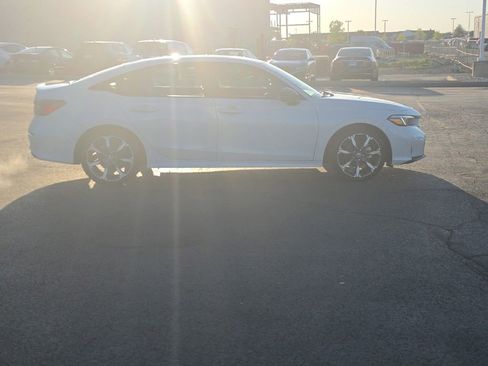 Certified 2025 Honda Civic Sport Touring image 10