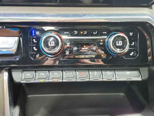 Used 2024 GMC Sierra 1500 Denali AWD/4WD image 19