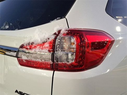Used 2022 Subaru Ascent Onyx Edition image 15