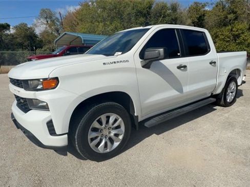 Used 2022 Chevrolet Silverado 1500 Custom w/ Safety Confidence Package image 4