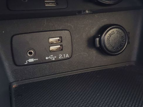 Used 2021 Subaru Forester Limited image 31