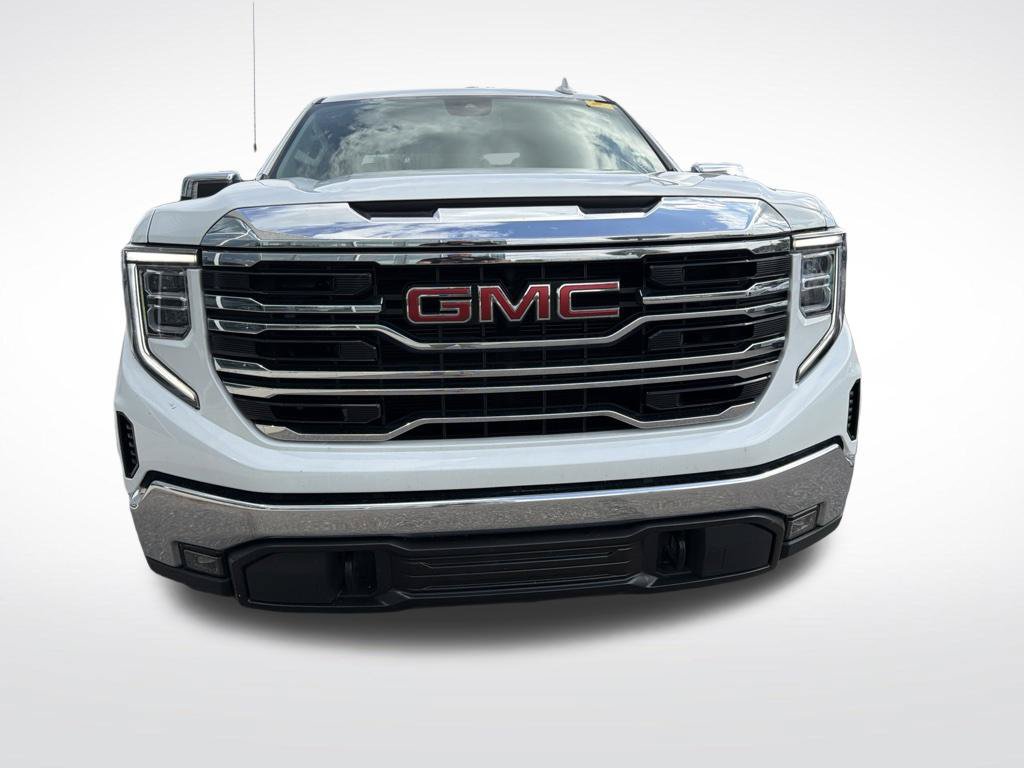Used 2025 GMC Sierra 1500 SLT RWD image 3