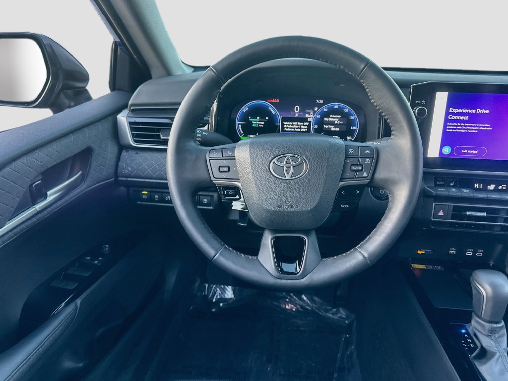 Used 2025 Toyota Camry XLE FWD image 22