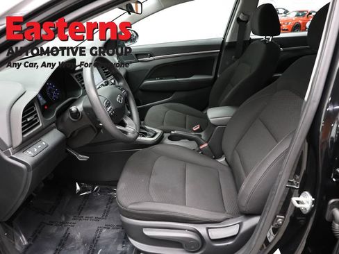 Used 2020 Hyundai Elantra SEL w/ Cargo Package (C1) FWD image 13