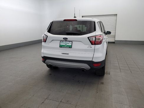 Used 2017 Ford Escape SE AWD/4WD image 7