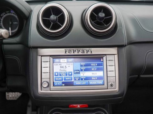 Used 2011 Ferrari California image 80