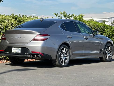 Used 2023 Genesis G70 2.0T image 4