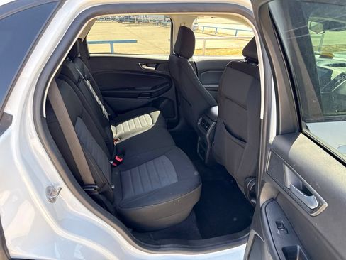 Used 2022 Ford Edge SE w/ Black Appearance Package AWD/4WD image 12
