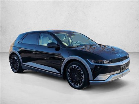 Used 2024 Hyundai Ioniq 5 Limited image 3