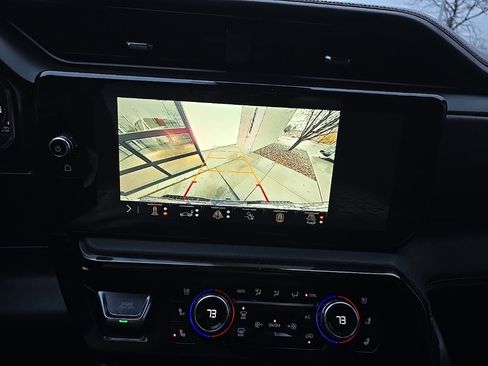 Used 2025 GMC Sierra 1500 AT4 w/ AT4 Premium Package image 15