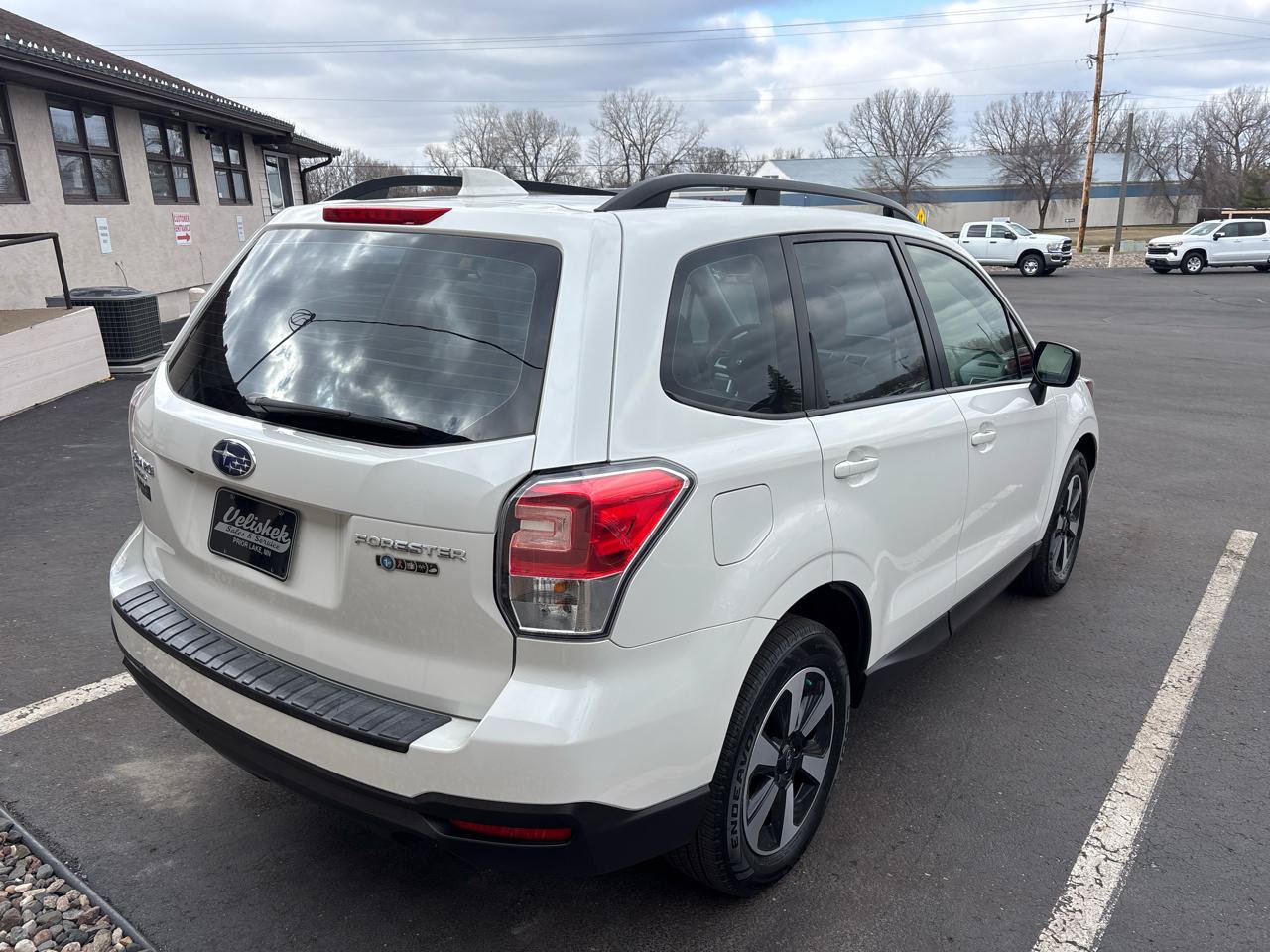Used 2018 Subaru Forester 2.5i w/ Alloy Wheel Package AWD/4WD image 3