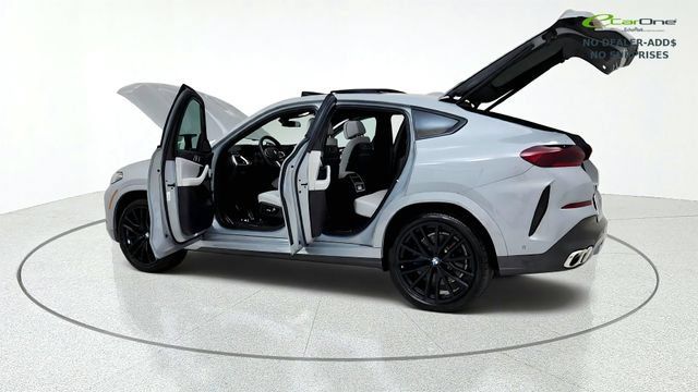 Used 2026 BMW X6 M60i AWD/4WD image 16