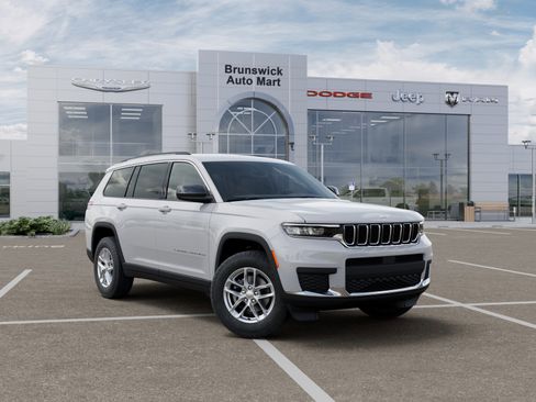 New 2026 Jeep Grand Cherokee L Laredo image 5