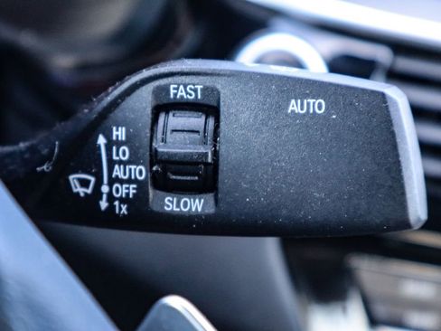 Used 2019 BMW 530i xDrive w/ Convenience Package image 25