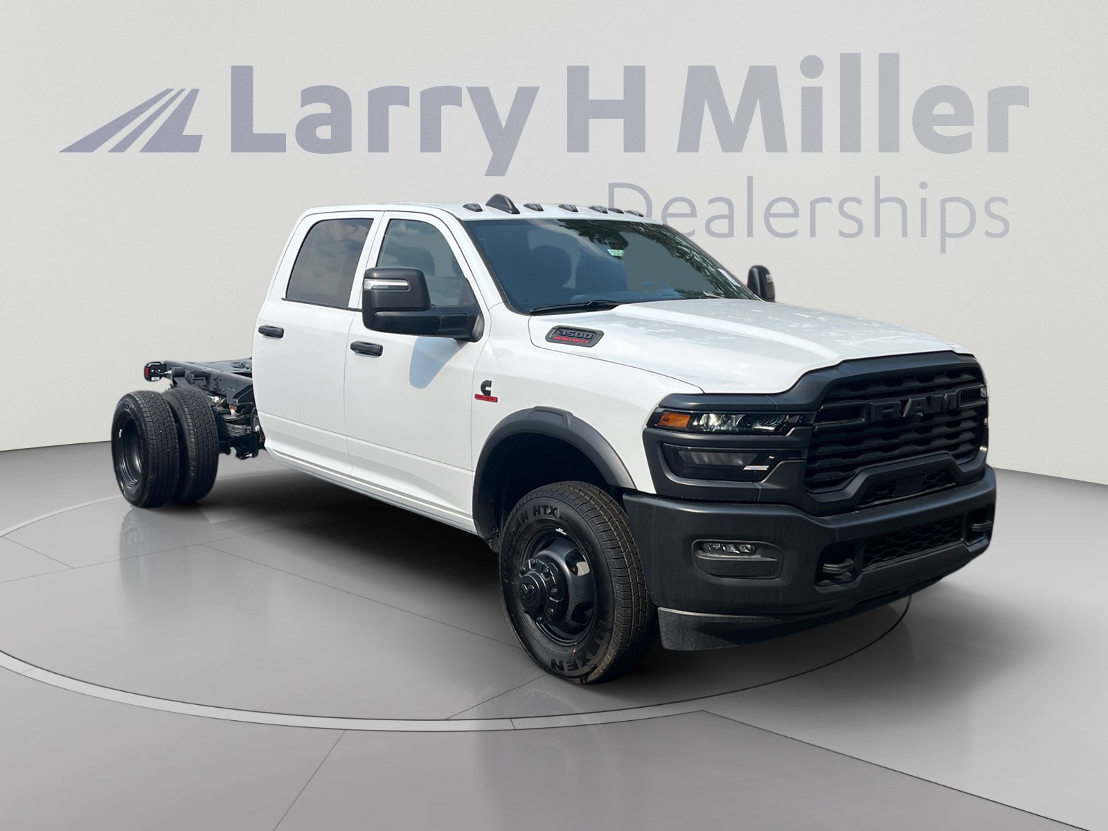 New 2026 RAM 3500 Tradesman AWD/4WD image 7