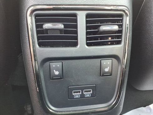 Used 2019 Dodge Charger SRT Hellcat w/ Navigation & Travel Group RWD image 16