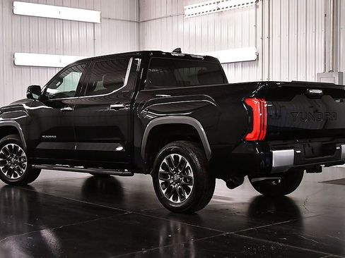 Used 2026 Toyota Tundra Limited AWD/4WD image 5