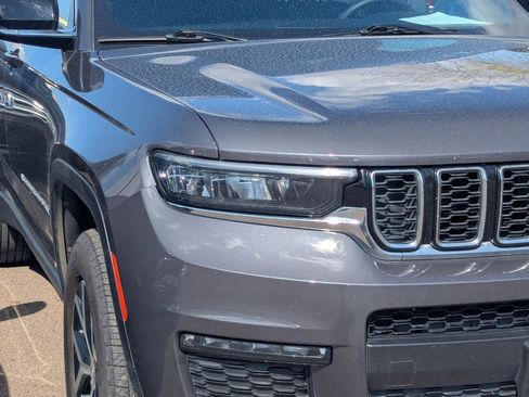 Used 2024 Jeep Grand Cherokee L Limited AWD/4WD image 4