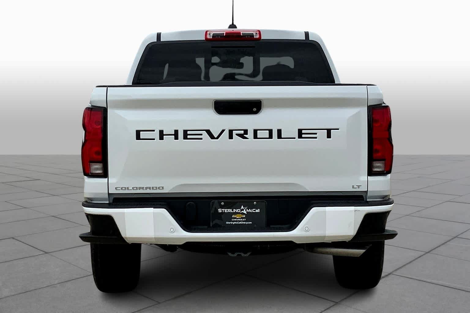 Used 2024 Chevrolet Colorado LT w/ LT Convenience Package III RWD image 5