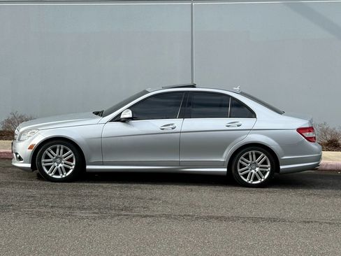 Used 2008 Mercedes-Benz C 300 4MATIC Sedan image 3