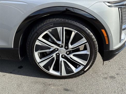 Used 2024 Cadillac Lyriq Luxury w/ LPO, Floor Liner Package image 9