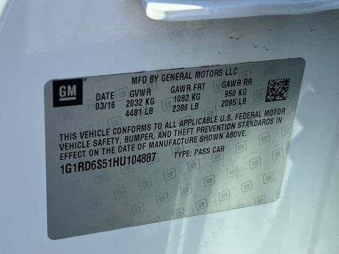Used 2017 Chevrolet Volt Premier w/ Driver Confidence II Package FWD image 35