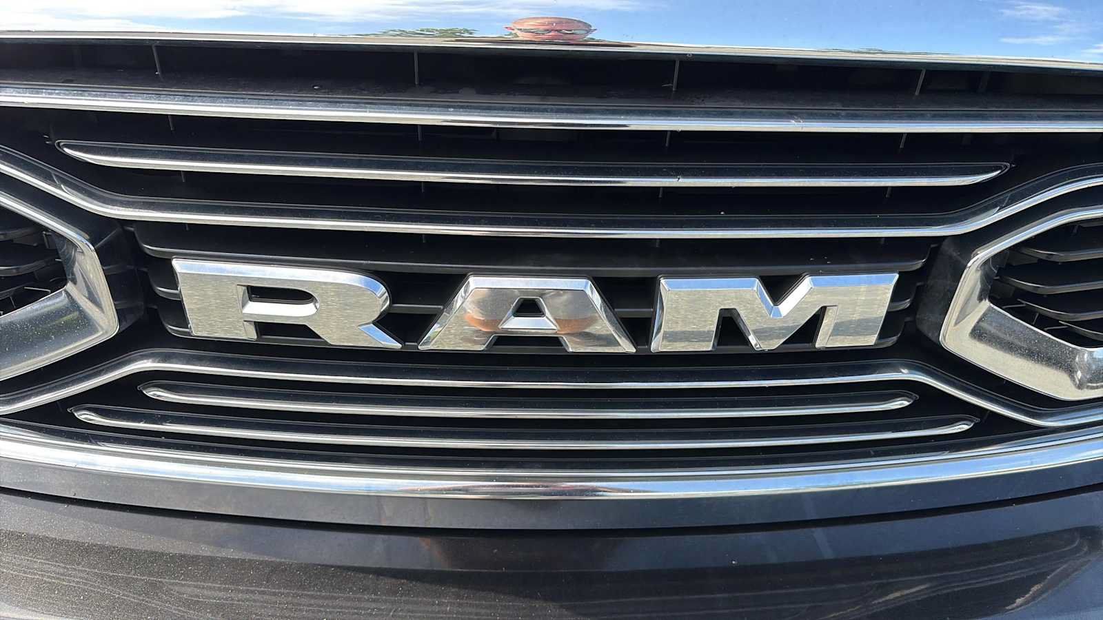Used 2018 RAM 1500 Laramie Longhorn w/ Cold Weather Group AWD/4WD image 29