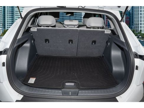 Used 2025 Hyundai Kona SEL image 9