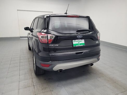Used 2017 Ford Escape SE FWD image 6