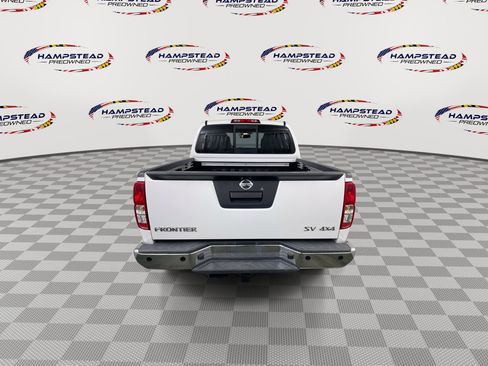 Used 2018 Nissan Frontier SV w/ Value Truck Package image 7
