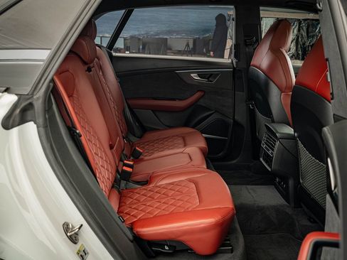 Used 2023 Audi SQ8 Prestige image 41